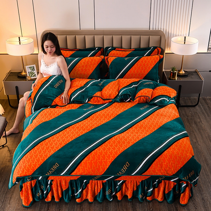 91家纺网 家纺一手货源 找家纺 梦宴 2025新款冬季牛奶绒加厚保暖床裙款法兰绒珊瑚绒四件套床上用品 快乐空间