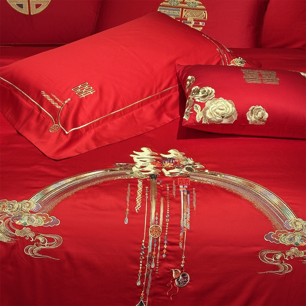 91家纺网 家纺一手货源 找家纺 （总）美娘阁 2025新款长绒棉全棉贡缎提花款新中式古典韵味精美刺绣婚庆四件套-系列二