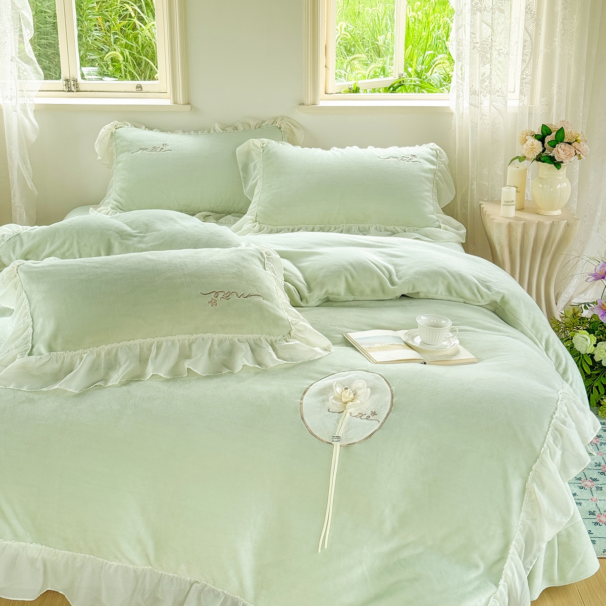 91家纺网 家纺一手货源 找家纺 （总）慕克斯家纺 2025新款牛奶绒韩版贴布绣四件套 遇见系列