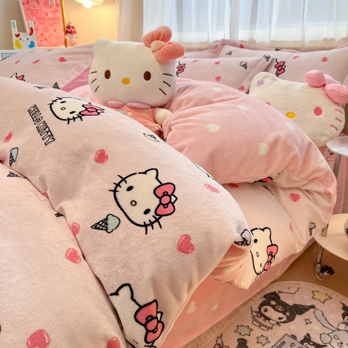 91家纺网 家纺一手货源 找家纺 暮思家居 2025新款三丽鸥正版授权高克重200克加厚保暖卡通牛奶绒四件套 牛奶绒-甜筒kt