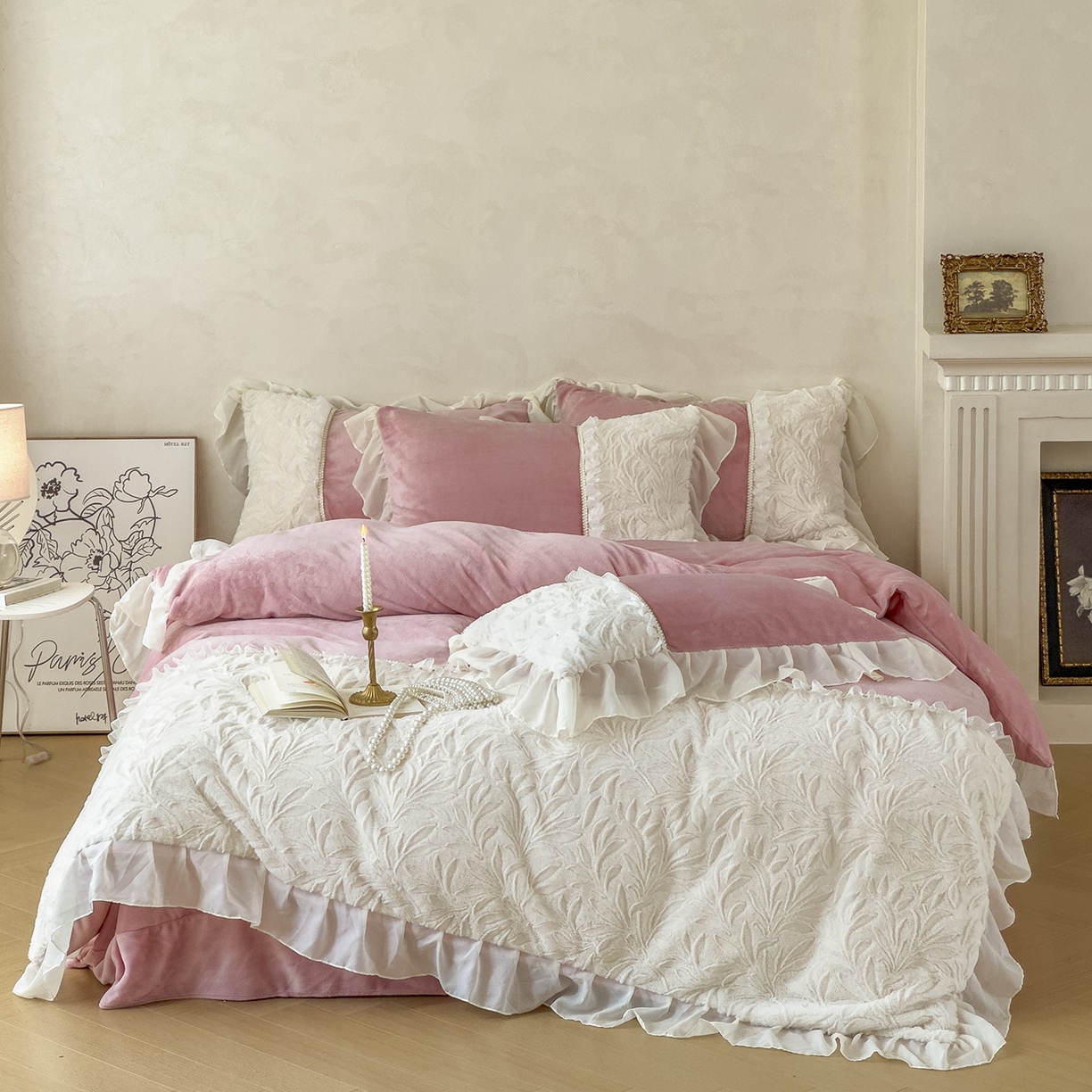 91家纺网 家纺一手货源 找家纺 （总）慕克斯家纺 2025新款9斤韩版兔毛拼接牛奶绒法式雪纺花边四件套 法芙娜系列