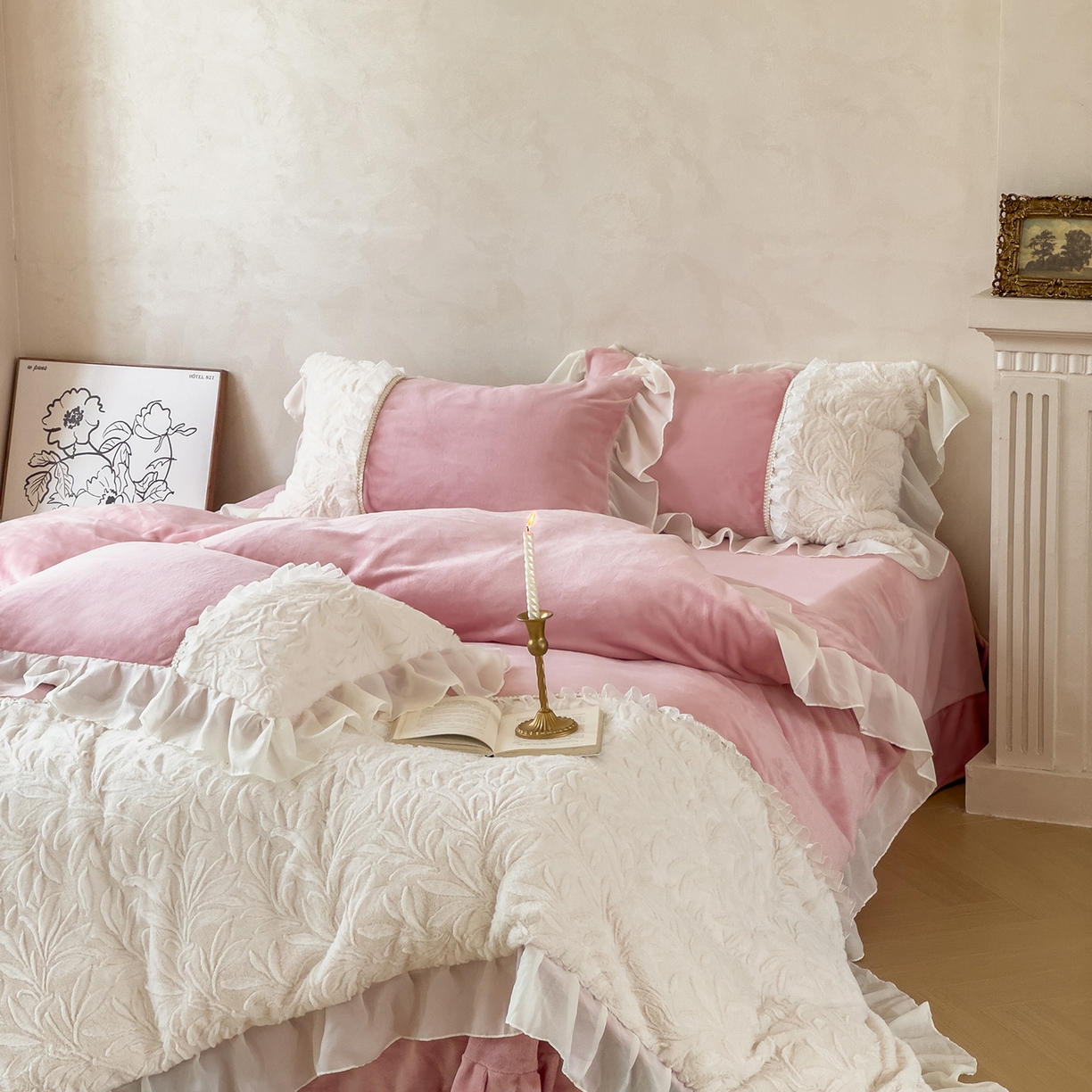 91家纺网 家纺一手货源 找家纺 （总）慕克斯家纺 2025新款9斤韩版兔毛拼接牛奶绒法式雪纺花边四件套 法芙娜系列