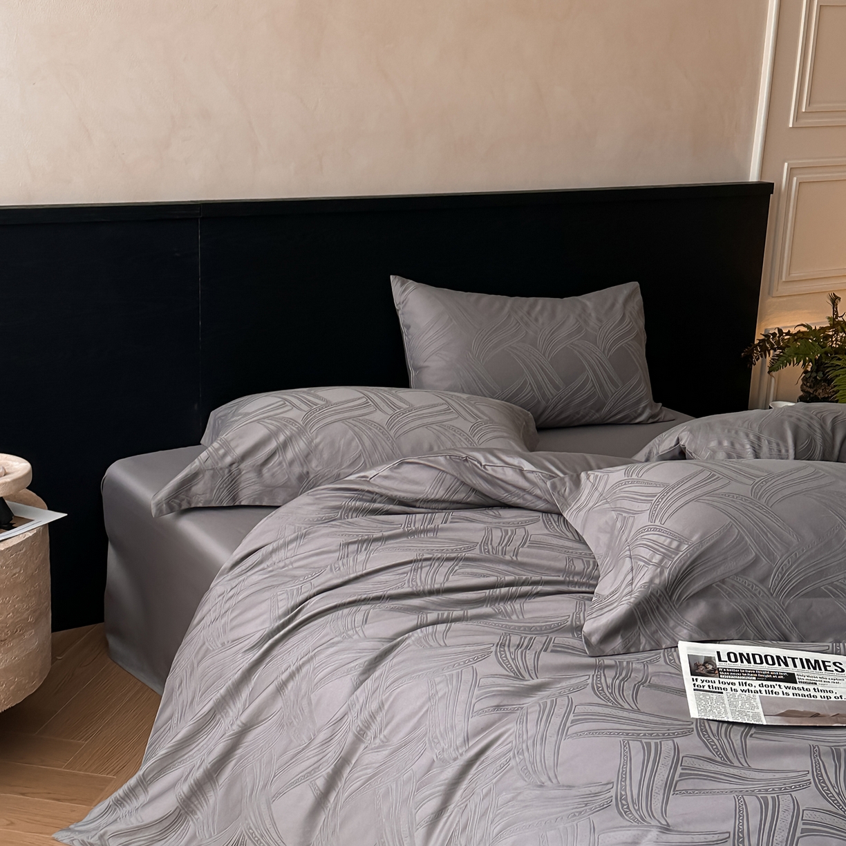 91家纺网 家纺一手货源 找家纺 （总）安莱生活 2025新款60s全棉纯棉简约浮雕四件套