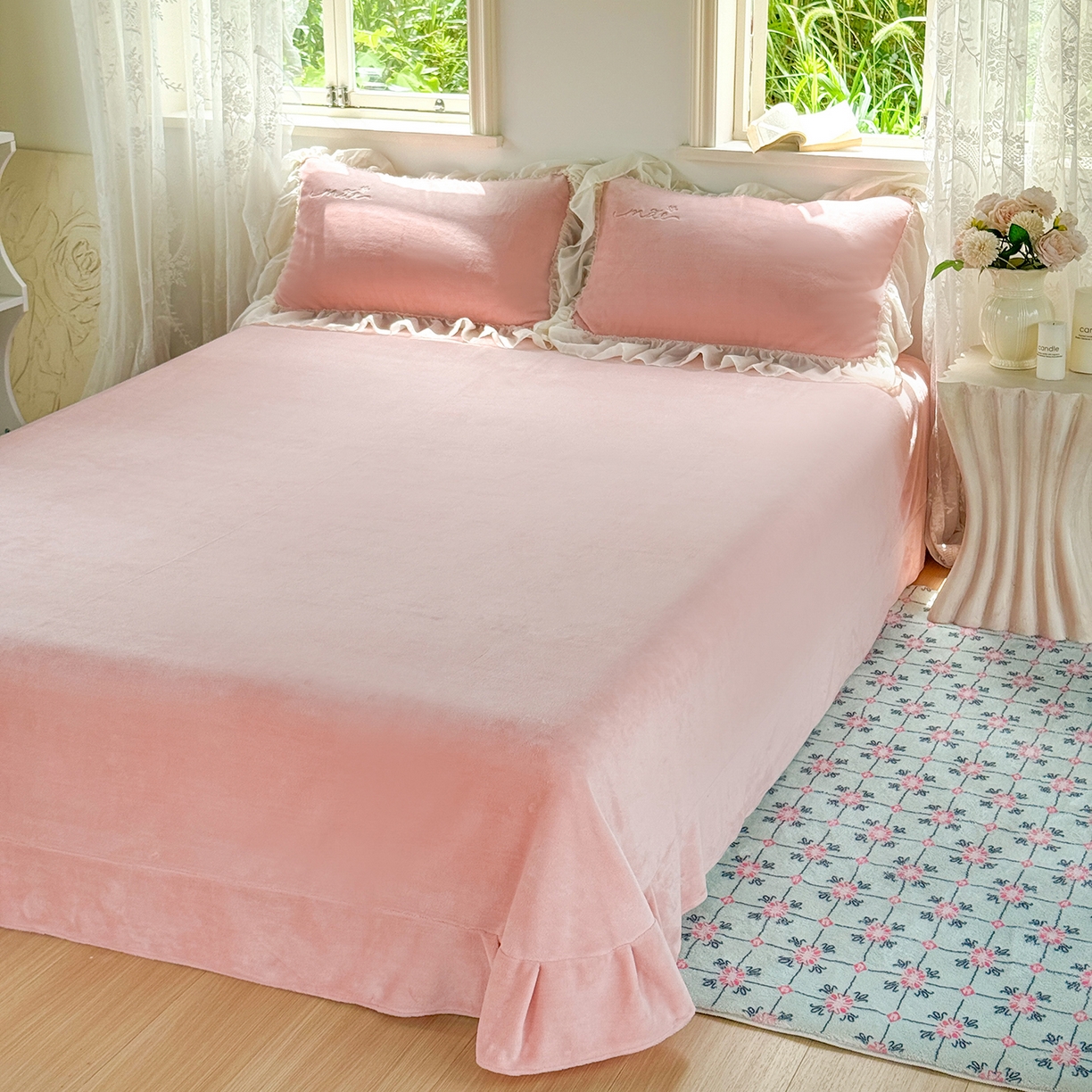 91家纺网 家纺一手货源 找家纺 慕克斯家纺 2025新款牛奶绒韩版贴布绣四件套 遇见系列 遇见-肉粉