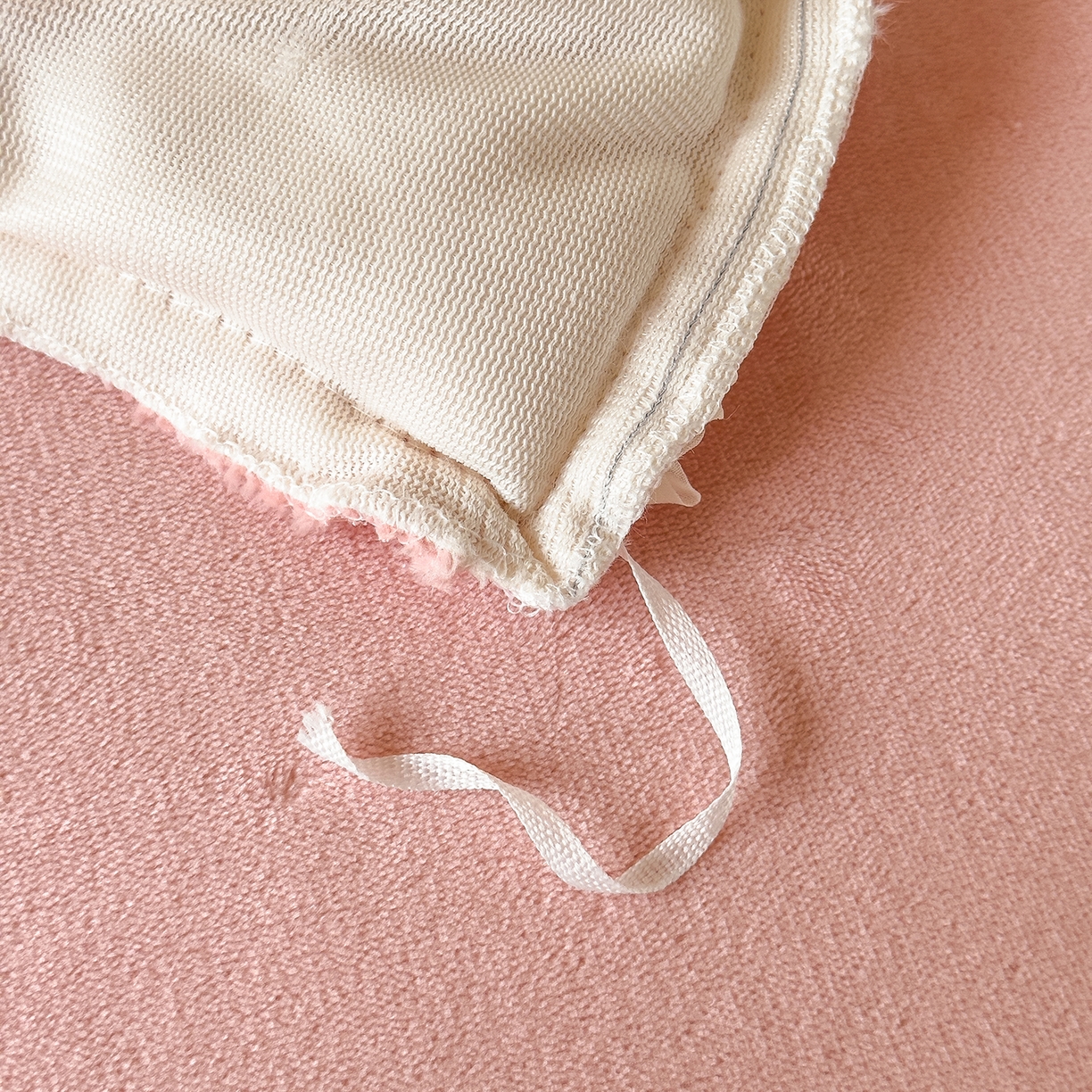 91家纺网 家纺一手货源 找家纺 慕克斯家纺 2025新款9斤韩版兔毛拼接牛奶绒法式雪纺花边四件套 法芙娜系列 法芙娜-木槿粉