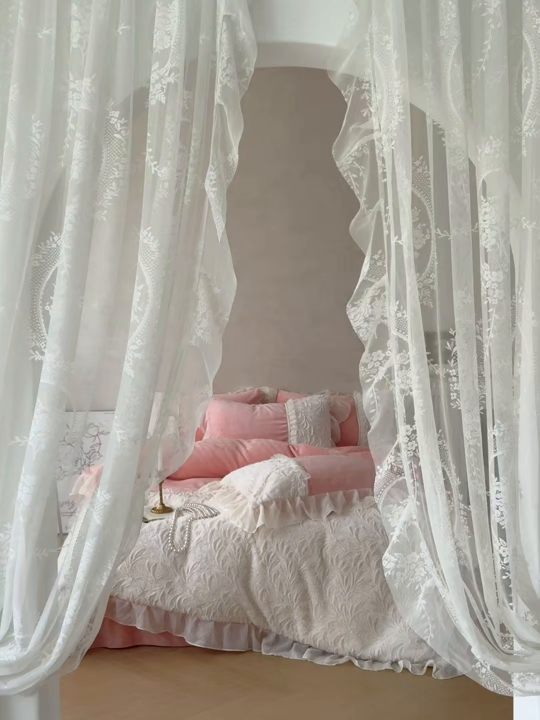 91家纺网 家纺一手货源 找家纺 慕克斯家纺 2025新款9斤韩版兔毛拼接牛奶绒法式雪纺花边四件套 法芙娜系列 法芙娜-木槿粉