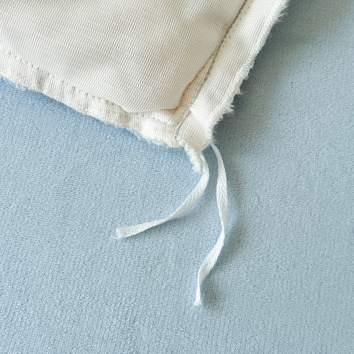 91家纺网 家纺一手货源 找家纺 慕克斯家纺 2025新款9斤韩版兔毛拼接牛奶绒法式雪纺花边四件套 法芙娜系列 法芙娜-天空蓝