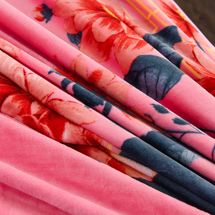 91家纺网 家纺一手货源 找家纺 梦宴 2025新款冬季牛奶绒加厚保暖床裙款法兰绒珊瑚绒四件套床上用品 花开盛宴