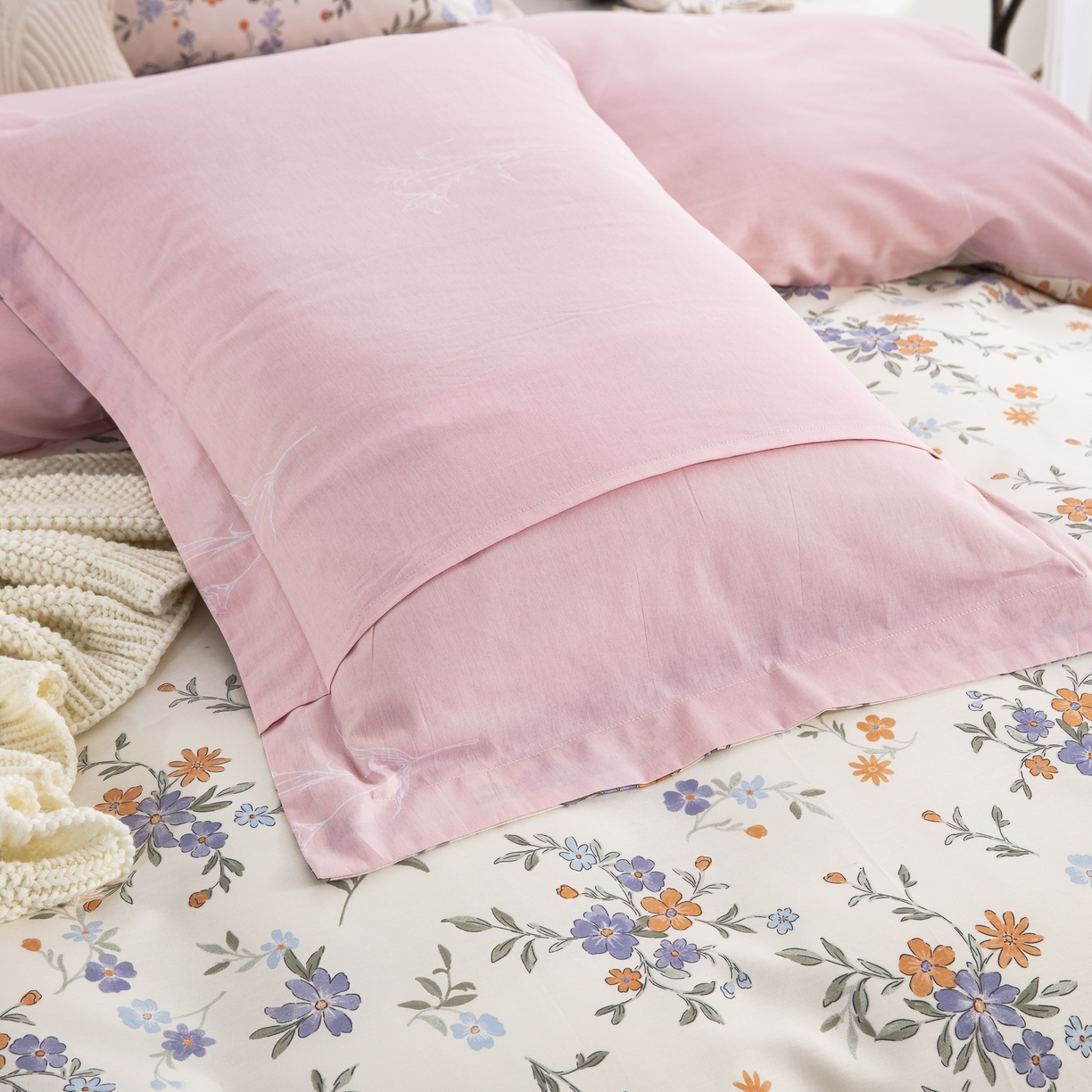 91家纺网 家纺一手货源 找家纺 鲁爱家纺供货 全棉斜纹印花四件套 春晓