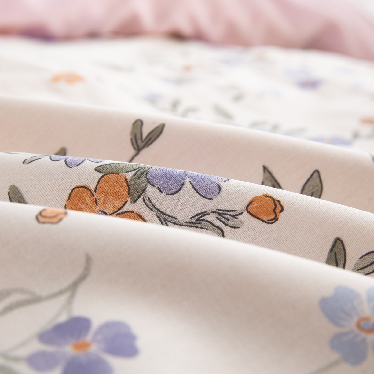 91家纺网 家纺一手货源 找家纺 鲁爱家纺供货 全棉斜纹印花四件套 春晓