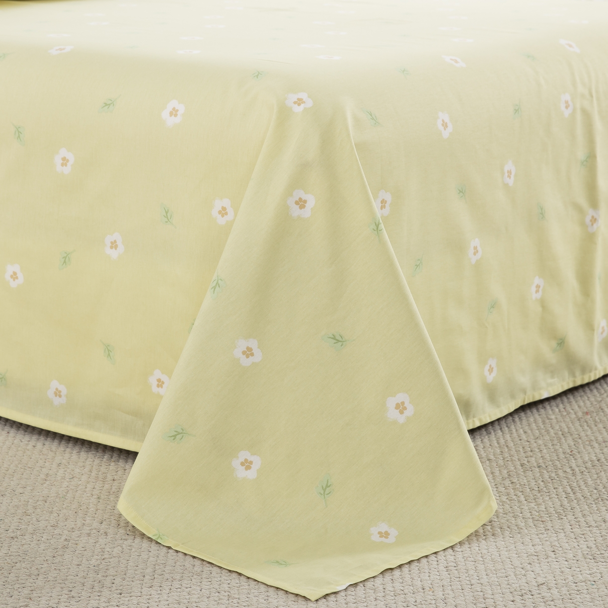 91家纺网 家纺一手货源 找家纺 鲁爱家纺供货 全棉斜纹印花四件套 花梦初醒