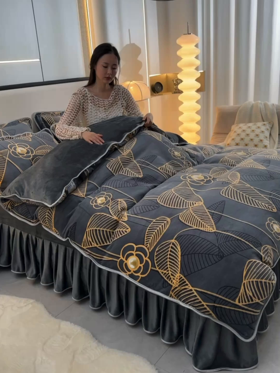 91家纺网 家纺一手货源 找家纺 梦宴 2025新款冬季牛奶绒加厚保暖床裙款法兰绒珊瑚绒四件套床上用品 金枝玉叶