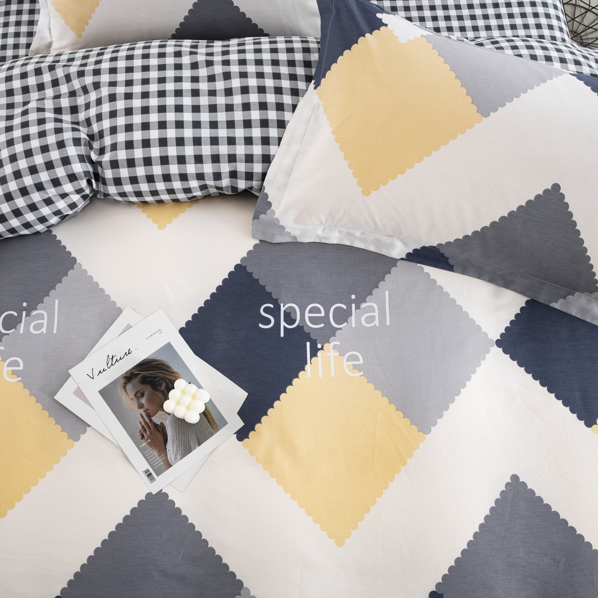 91家纺网 家纺一手货源 找家纺 鲁爱家纺供货 全棉斜纹印花四件套 简格