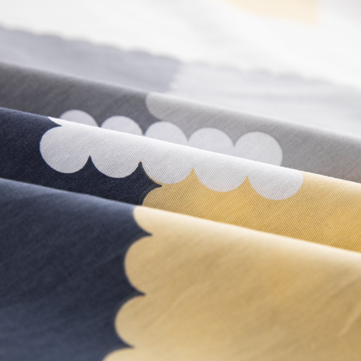 91家纺网 家纺一手货源 找家纺 鲁爱家纺供货 全棉斜纹印花四件套 简格