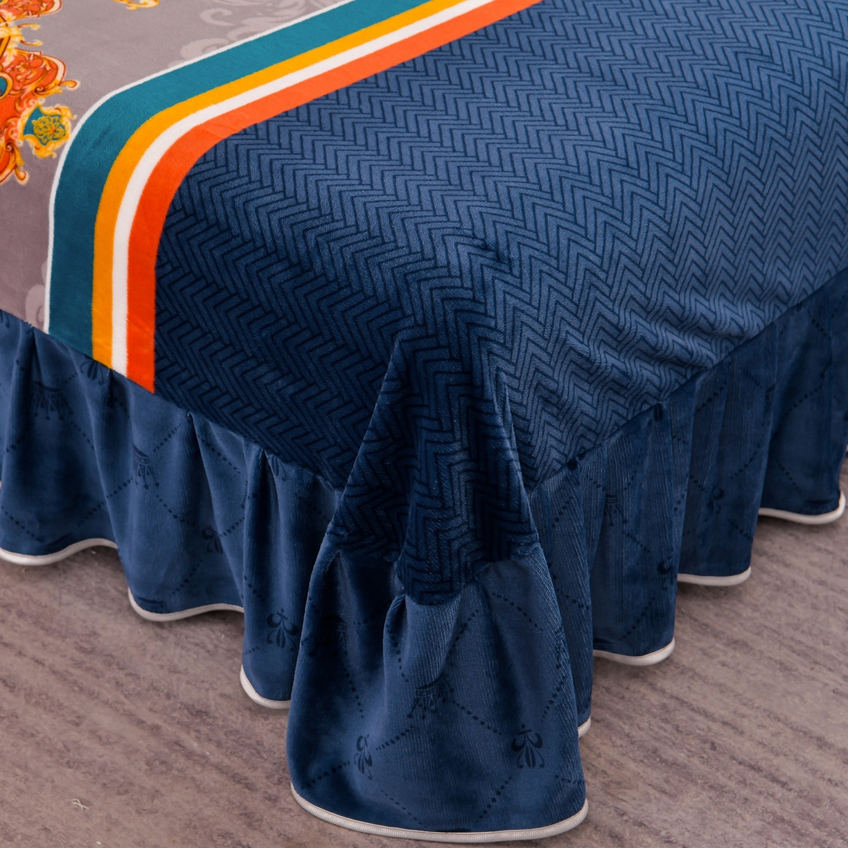 91家纺网 家纺一手货源 找家纺 梦宴 2025新款冬季牛奶绒加厚保暖床裙款法兰绒珊瑚绒四件套床上用品 乐享生活