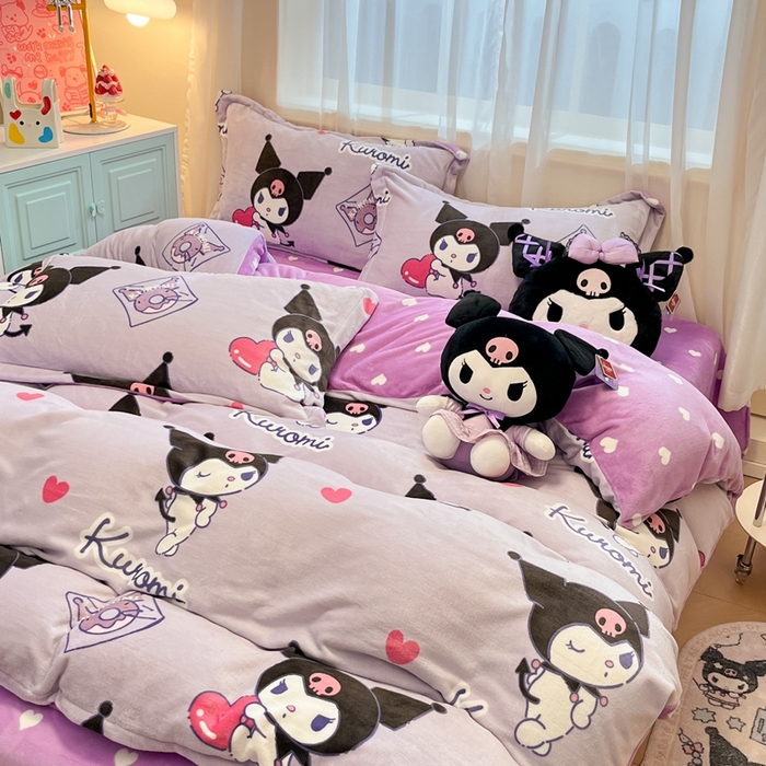 91家纺网 家纺一手货源 找家纺 暮思家居 2025新款三丽鸥正版授权高克重200克加厚保暖卡通牛奶绒四件套 牛奶绒-巴库库洛米