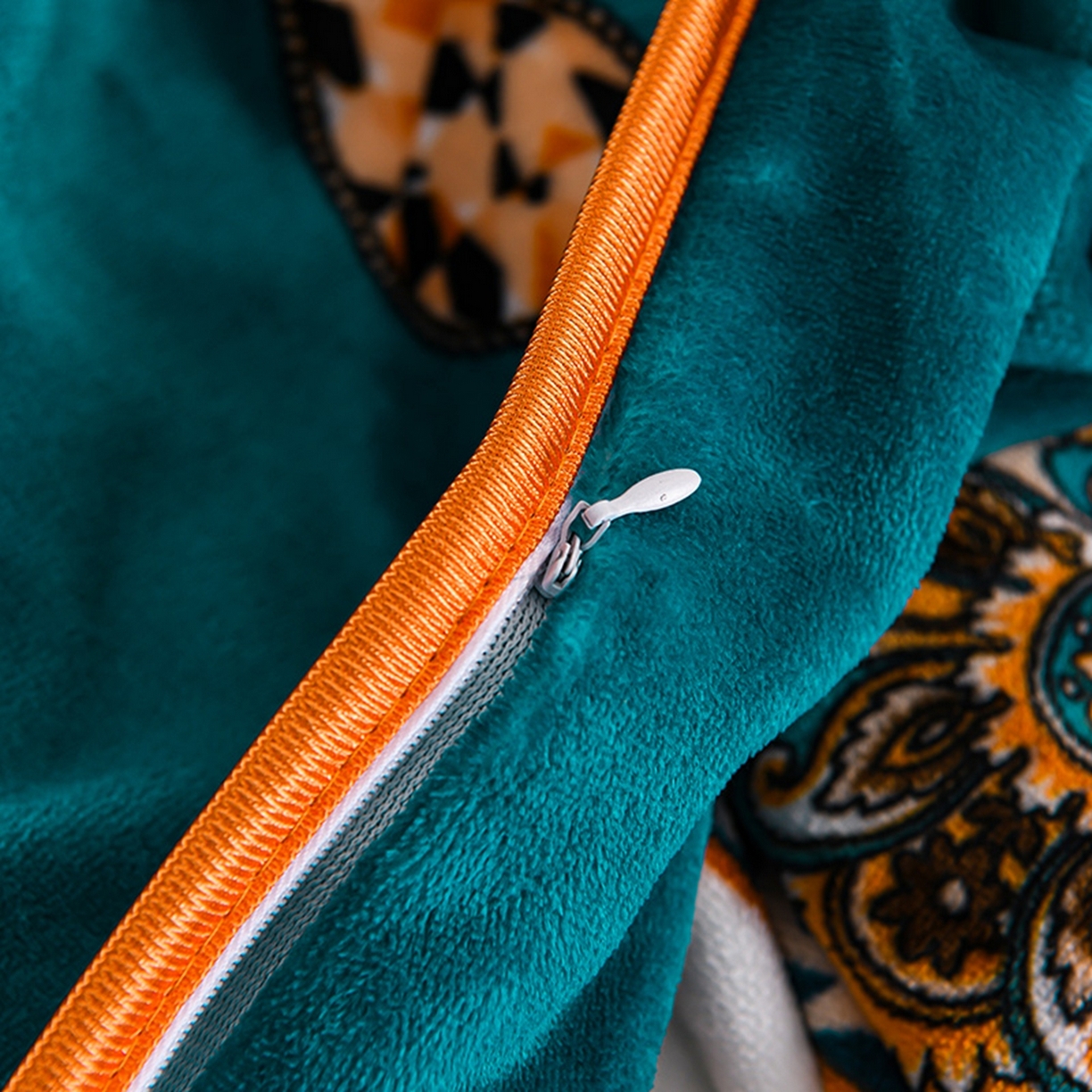 91家纺网 家纺一手货源 找家纺 梦宴 2025新款冬季牛奶绒加厚保暖床裙款法兰绒珊瑚绒四件套床上用品 魅力人生