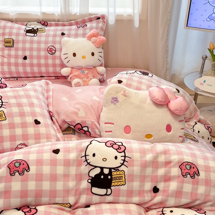 91家纺网 家纺一手货源 找家纺 暮思家居 2025新款三丽鸥正版授权高克重200克加厚保暖卡通牛奶绒四件套 牛奶绒-粉格kt