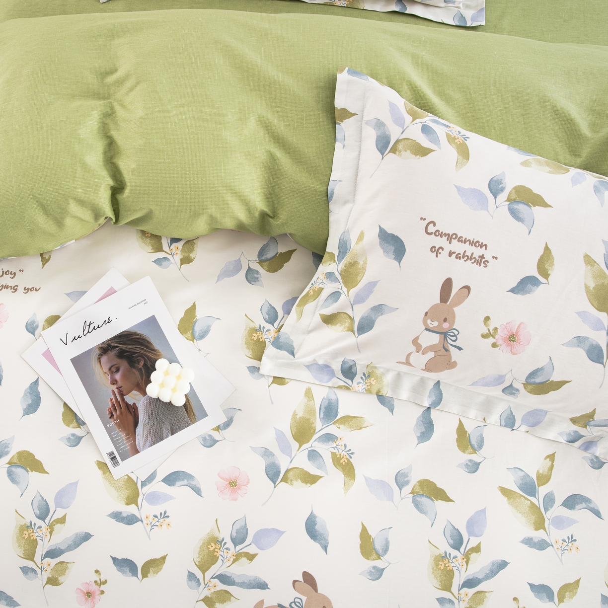 91家纺网 家纺一手货源 找家纺 鲁爱家纺供货 全棉斜纹印花四件套 小兔子