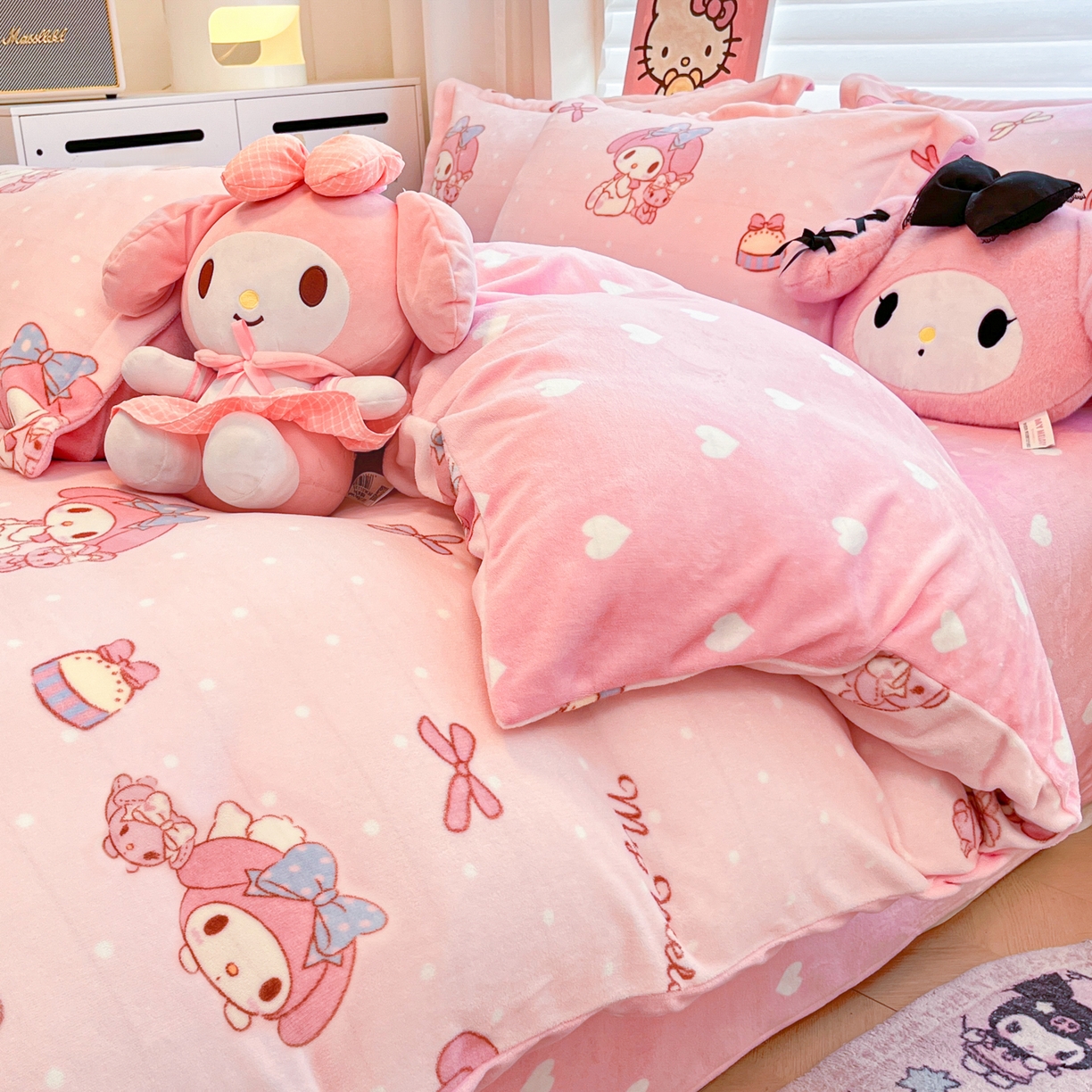 91家纺网 家纺一手货源 找家纺 暮思家居 2025新款三丽鸥正版授权高克重200克加厚保暖卡通牛奶绒四件套 牛奶绒-蝴蝶结美乐蒂