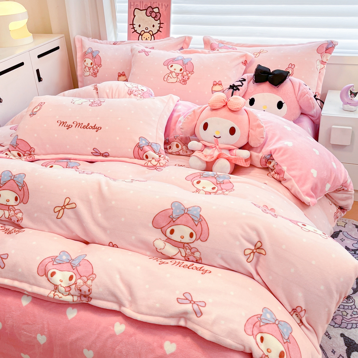 91家纺网 家纺一手货源 找家纺 暮思家居 2025新款三丽鸥正版授权高克重200克加厚保暖卡通牛奶绒四件套 牛奶绒-蝴蝶结美乐蒂