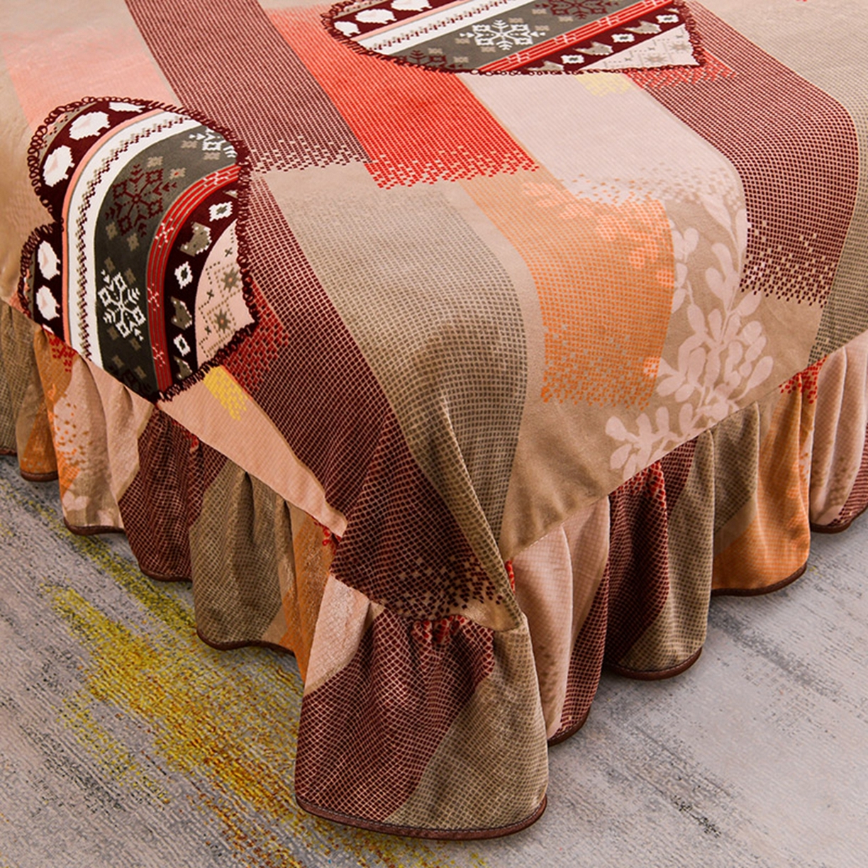 91家纺网 家纺一手货源 找家纺 梦宴 2025新款冬季牛奶绒加厚保暖床裙款法兰绒珊瑚绒四件套床上用品 怦然心动