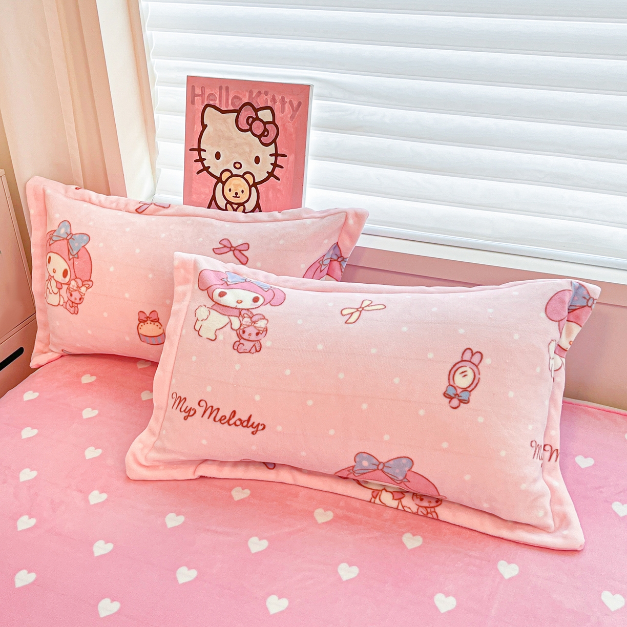 91家纺网 家纺一手货源 找家纺 暮思家居 2025新款三丽鸥正版授权高克重200克加厚保暖卡通牛奶绒四件套 牛奶绒-蝴蝶结美乐蒂