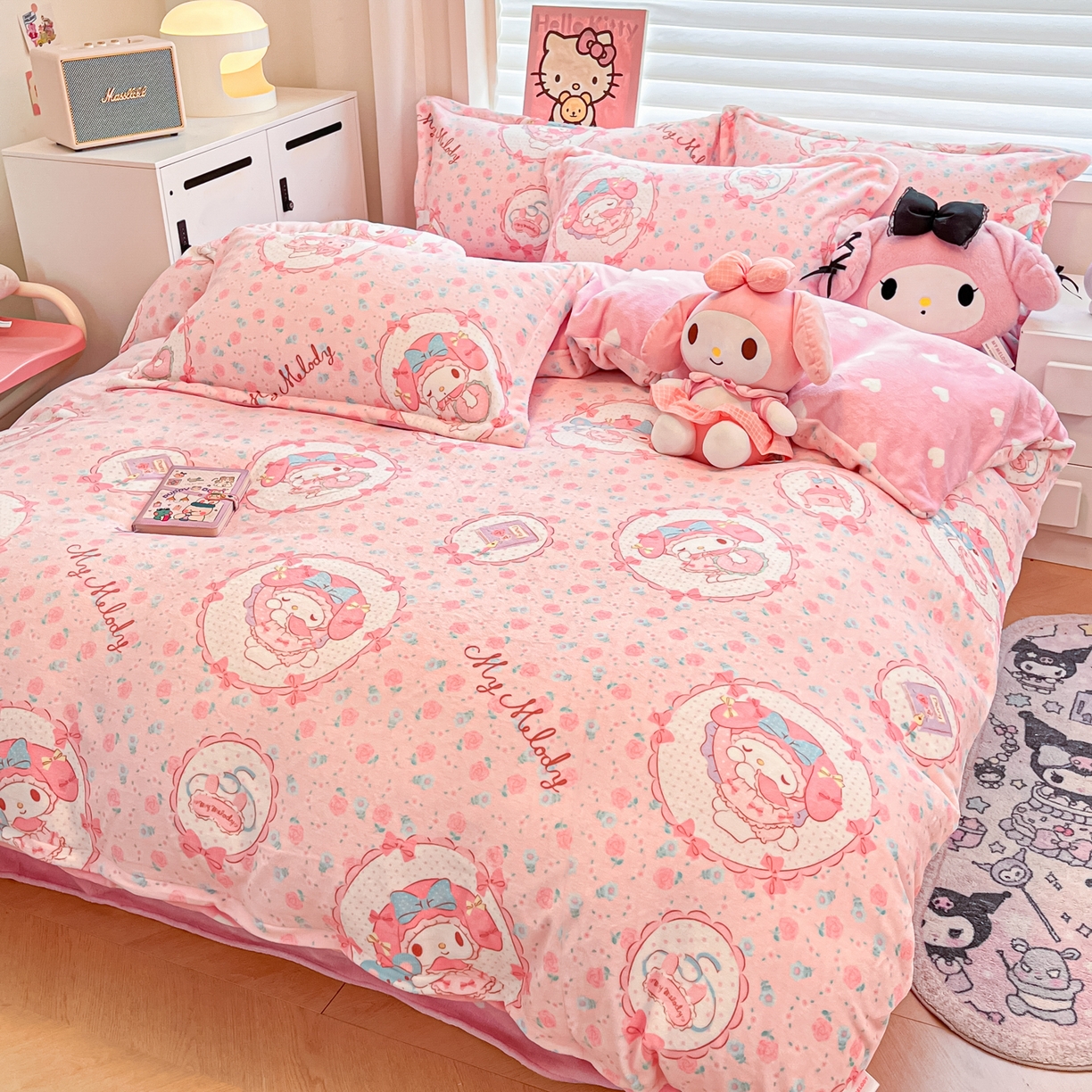 91家纺网 家纺一手货源 找家纺 暮思家居 2025新款三丽鸥正版授权高克重200克加厚保暖卡通牛奶绒四件套 牛奶绒-花花美乐蒂