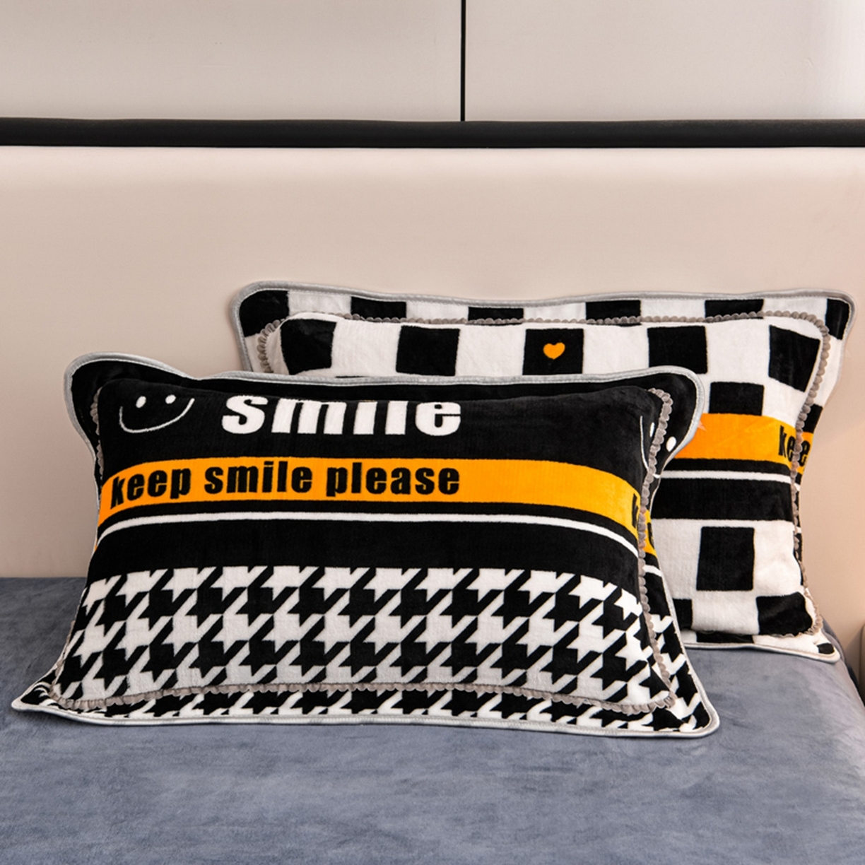 91家纺网 家纺一手货源 找家纺 梦宴 2025新款冬季牛奶绒加厚保暖床裙款法兰绒珊瑚绒四件套床上用品 千鸟格