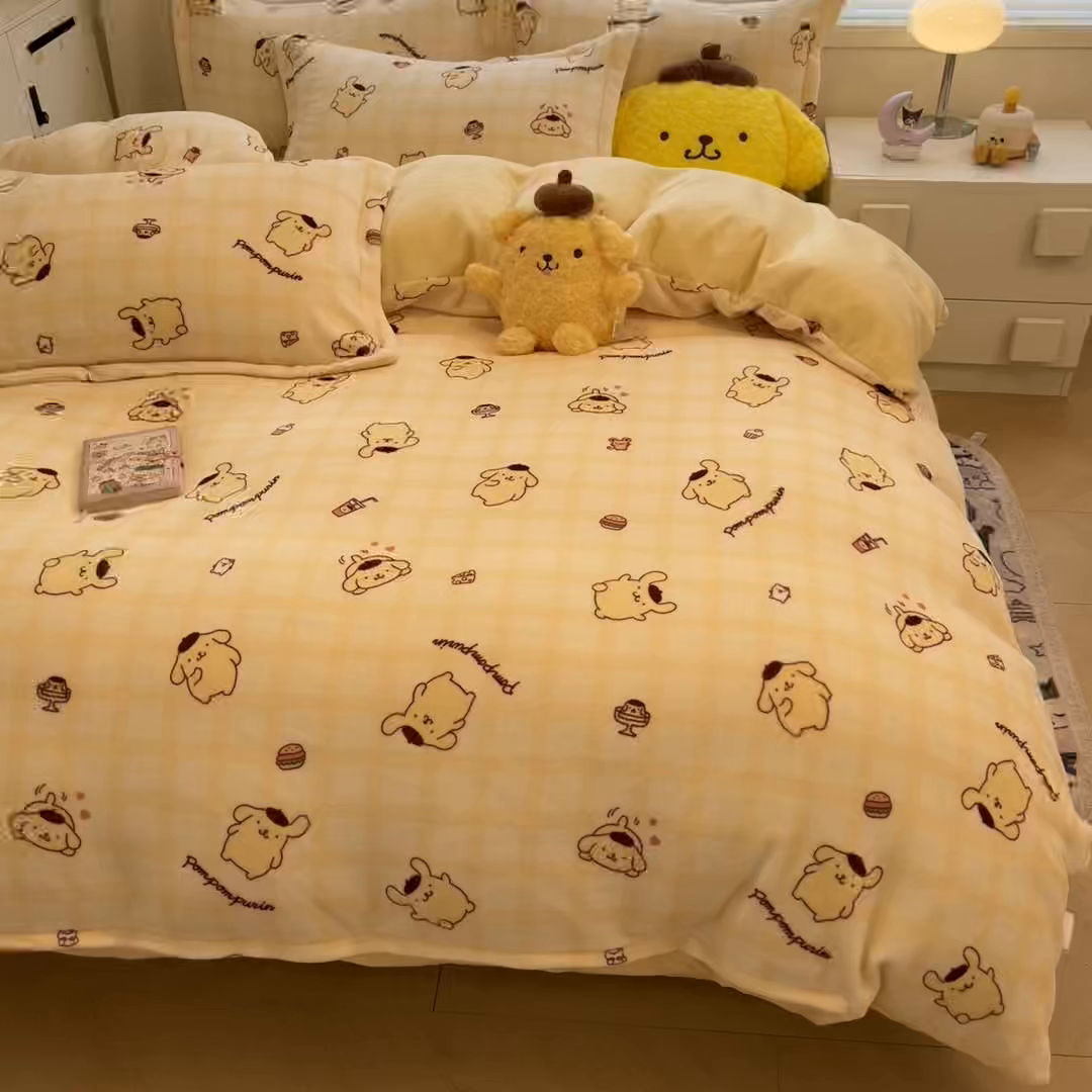 91家纺网 家纺一手货源 找家纺 暮思家居 2025新款三丽鸥正版授权高克重200克加厚保暖卡通牛奶绒四件套 牛奶绒-焦糖布丁狗