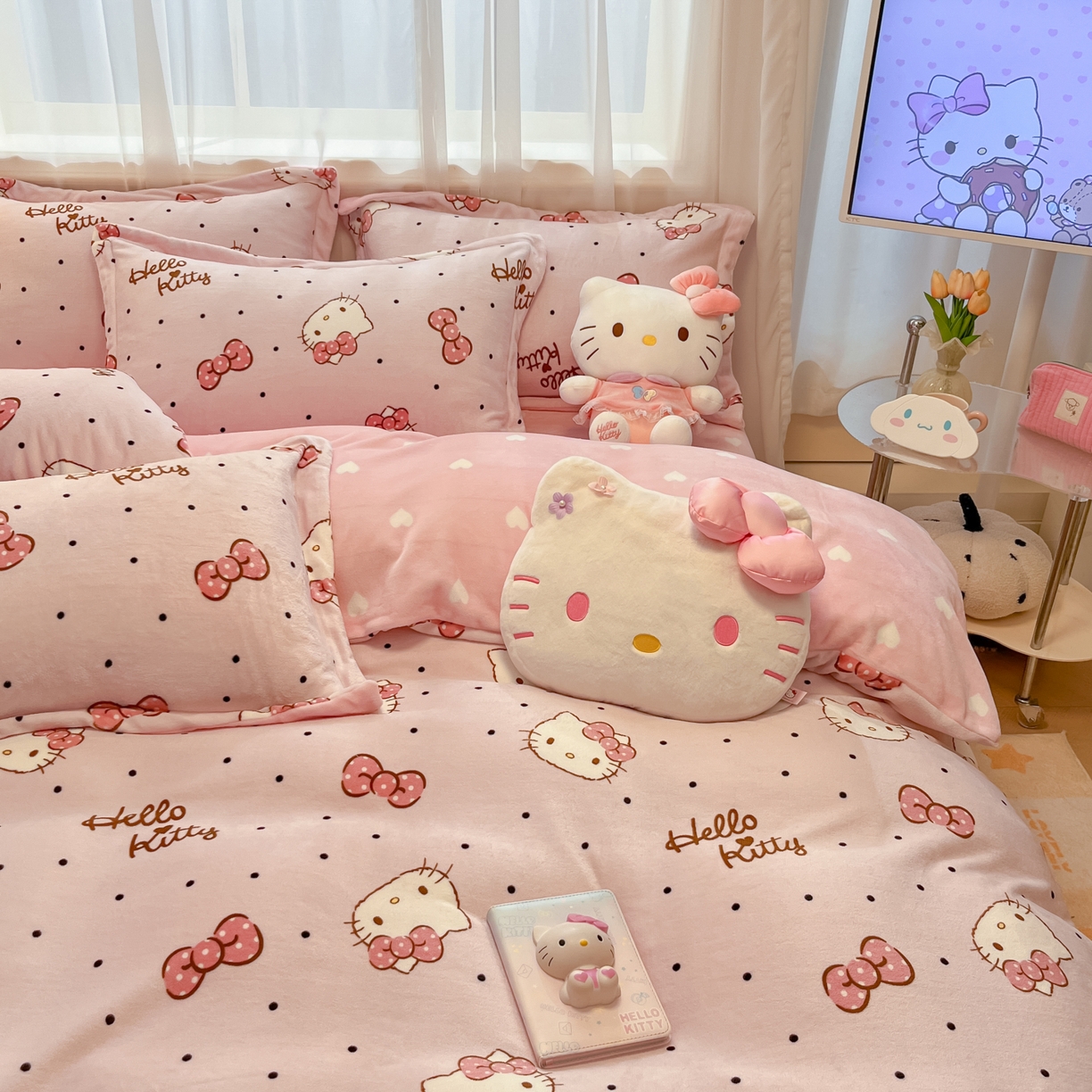 91家纺网 家纺一手货源 找家纺 暮思家居 2025新款三丽鸥正版授权高克重200克加厚保暖卡通牛奶绒四件套 牛奶绒-可爱kt