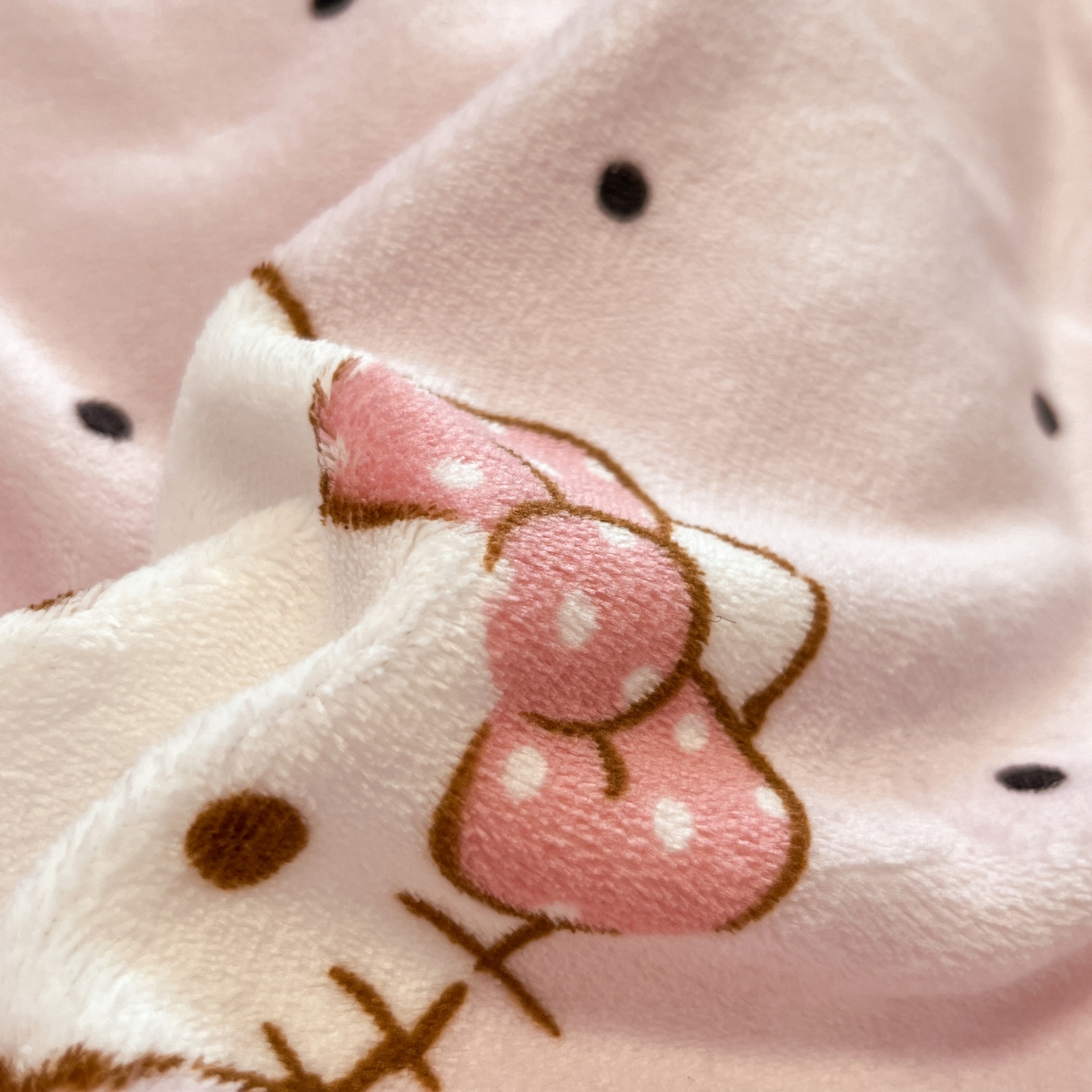 91家纺网 家纺一手货源 找家纺 暮思家居 2025新款三丽鸥正版授权高克重200克加厚保暖卡通牛奶绒四件套 牛奶绒-可爱kt