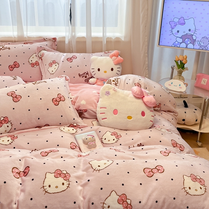 91家纺网 家纺一手货源 找家纺 暮思家居 2025新款三丽鸥正版授权高克重200克加厚保暖卡通牛奶绒四件套 牛奶绒-可爱kt