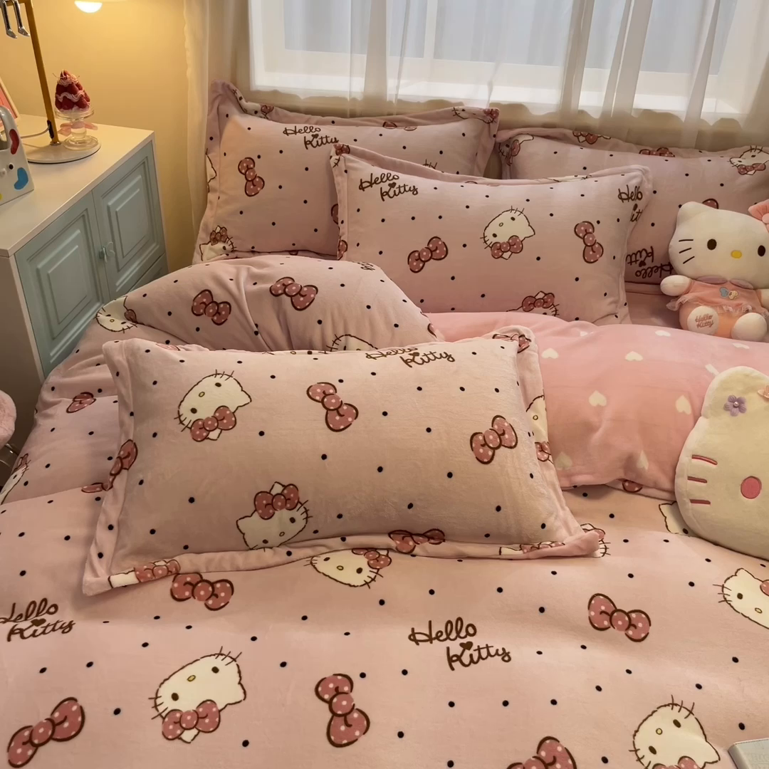 91家纺网 家纺一手货源 找家纺 暮思家居 2025新款三丽鸥正版授权高克重200克加厚保暖卡通牛奶绒四件套 牛奶绒-可爱kt