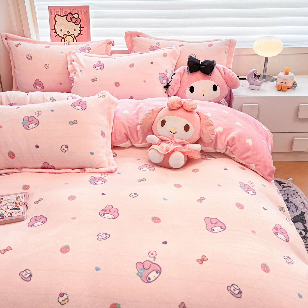 91家纺网 家纺一手货源 找家纺 暮思家居 2025新款三丽鸥正版授权高克重200克加厚保暖卡通牛奶绒四件套 牛奶绒-可可美乐蒂