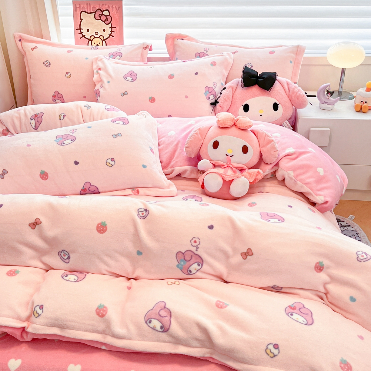 91家纺网 家纺一手货源 找家纺 暮思家居 2025新款三丽鸥正版授权高克重200克加厚保暖卡通牛奶绒四件套 牛奶绒-可可美乐蒂