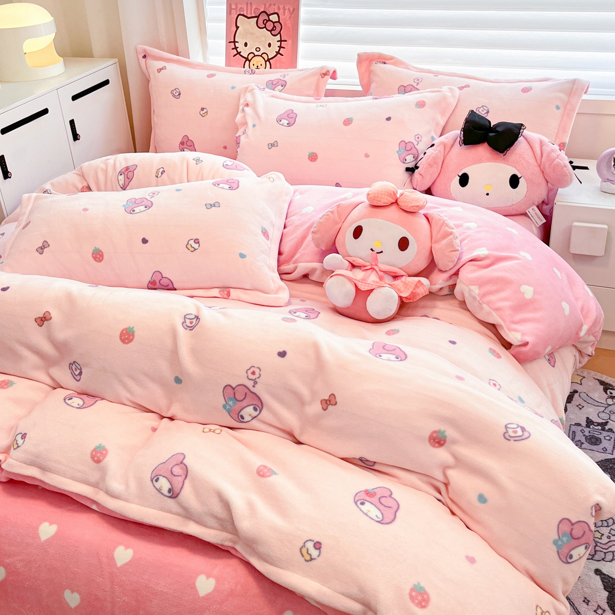 91家纺网 家纺一手货源 找家纺 暮思家居 2025新款三丽鸥正版授权高克重200克加厚保暖卡通牛奶绒四件套 牛奶绒-可可美乐蒂