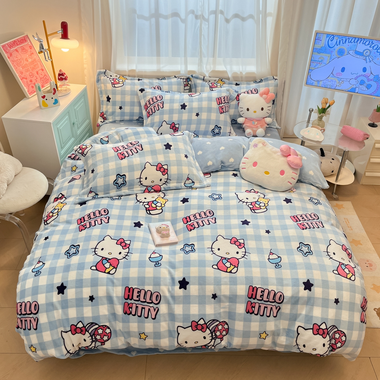 91家纺网 家纺一手货源 找家纺 暮思家居 2025新款三丽鸥正版授权高克重200克加厚保暖卡通牛奶绒四件套 牛奶绒-蓝格kt