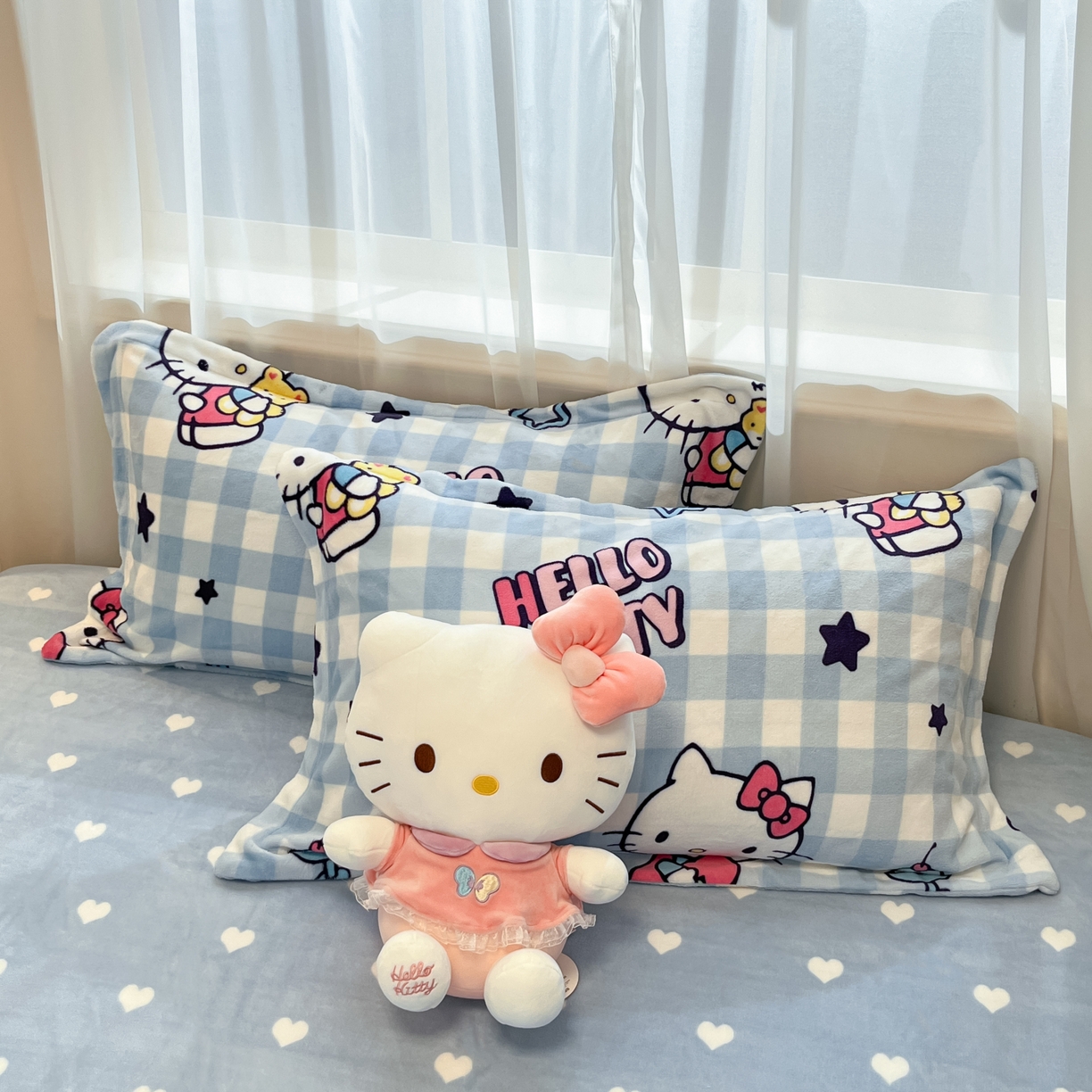 91家纺网 家纺一手货源 找家纺 暮思家居 2025新款三丽鸥正版授权高克重200克加厚保暖卡通牛奶绒四件套 牛奶绒-蓝格kt