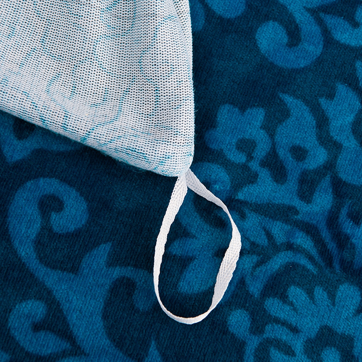 91家纺网 家纺一手货源 找家纺 梦宴 2025新款冬季牛奶绒加厚保暖床裙款法兰绒珊瑚绒四件套床上用品 森林童话