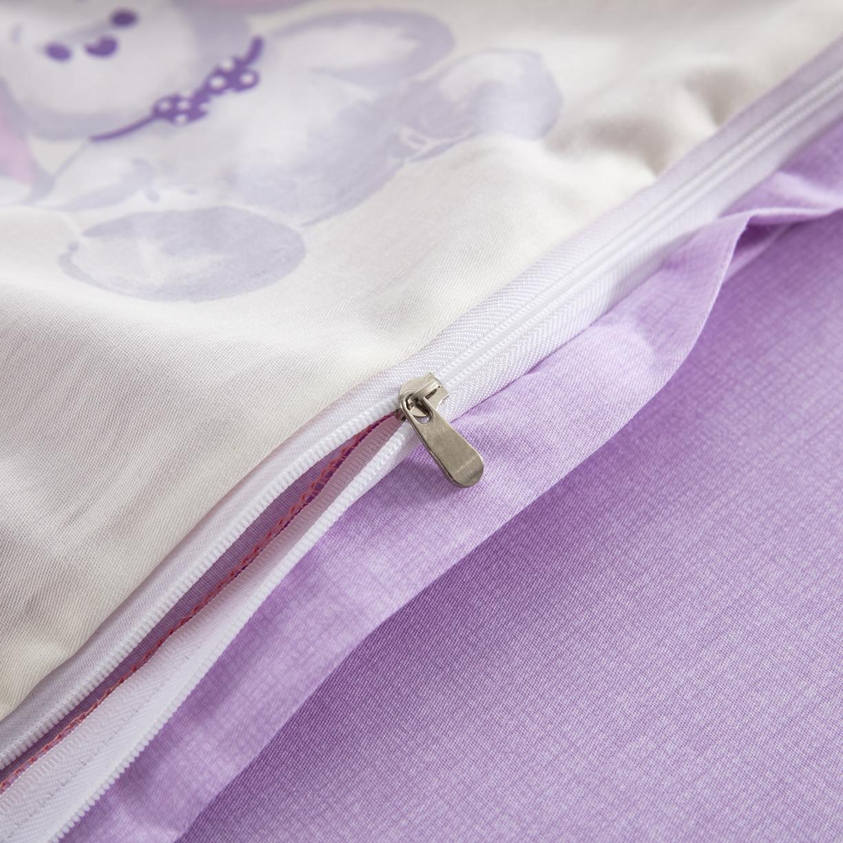 91家纺网 家纺一手货源 找家纺 鲁爱家纺供货 全棉斜纹印花四件套 寻觅花海