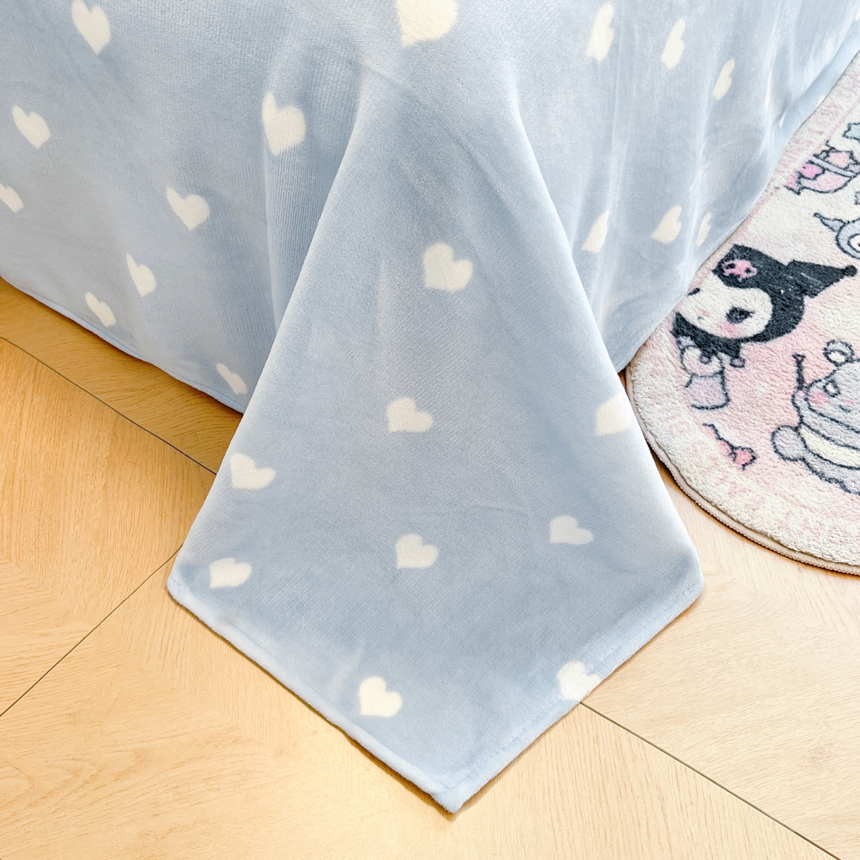 91家纺网 家纺一手货源 找家纺 暮思家居 2025新款三丽鸥正版授权高克重200克加厚保暖卡通牛奶绒四件套 牛奶绒-三丽鸥大家族