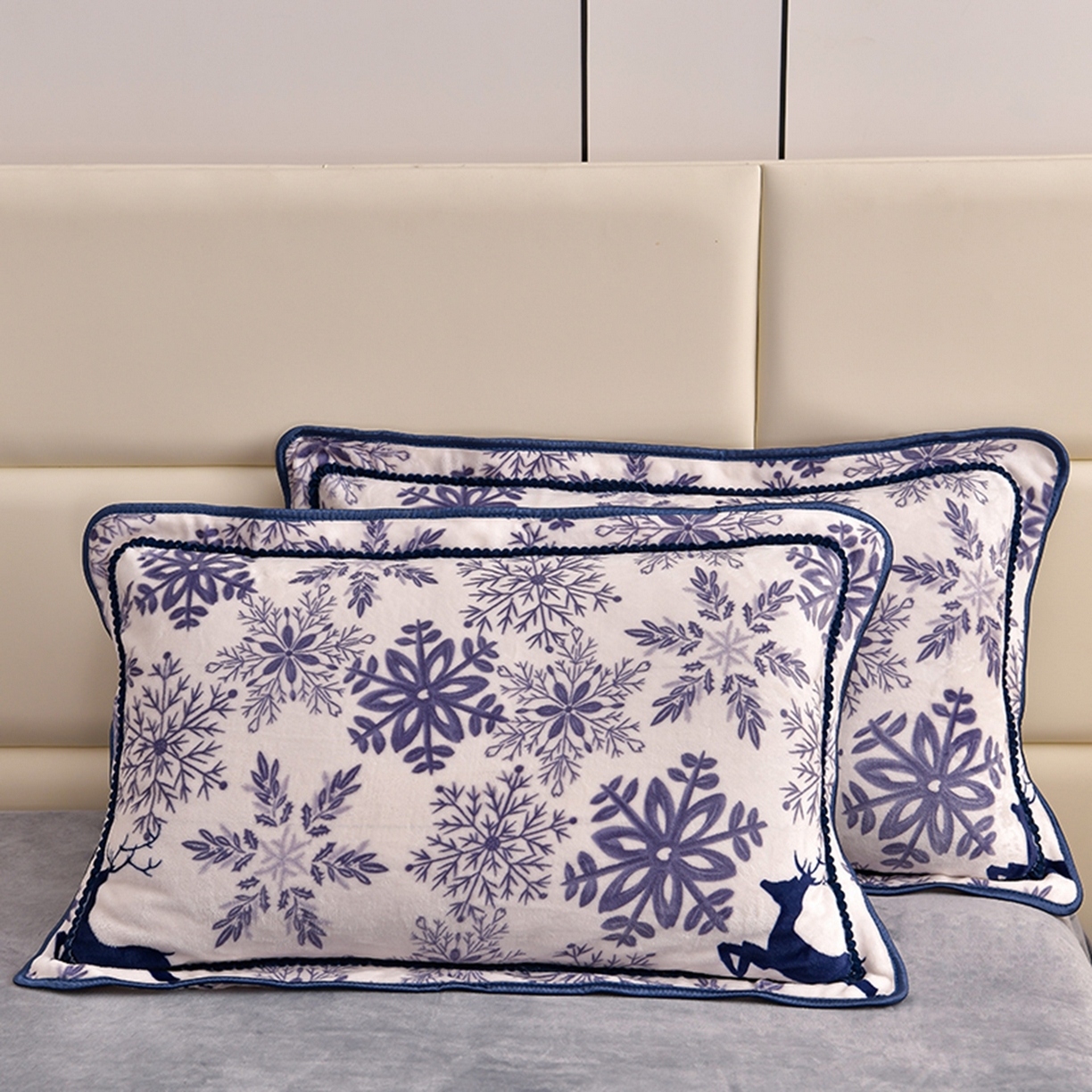 91家纺网 家纺一手货源 找家纺 梦宴 2025新款冬季牛奶绒加厚保暖床裙款法兰绒珊瑚绒四件套床上用品 圣诞鹿