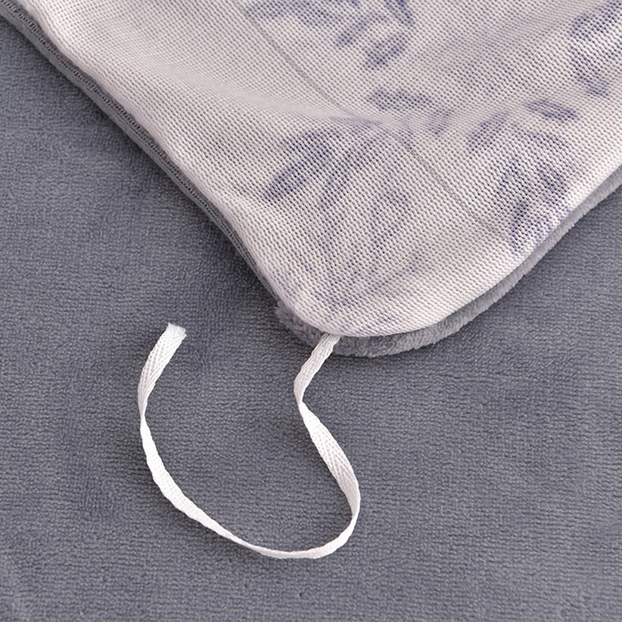 91家纺网 家纺一手货源 找家纺 梦宴 2025新款冬季牛奶绒加厚保暖床裙款法兰绒珊瑚绒四件套床上用品 圣诞鹿