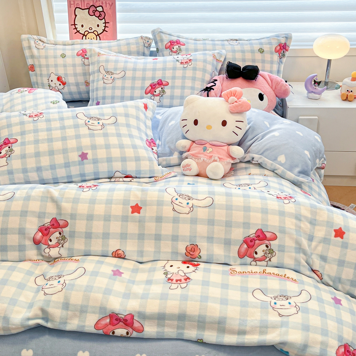 91家纺网 家纺一手货源 找家纺 暮思家居 2025新款三丽鸥正版授权高克重200克加厚保暖卡通牛奶绒四件套 牛奶绒-三丽鸥大家族