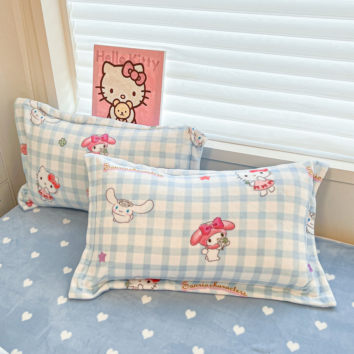 91家纺网 家纺一手货源 找家纺 暮思家居 2025新款三丽鸥正版授权高克重200克加厚保暖卡通牛奶绒四件套 牛奶绒-三丽鸥大家族