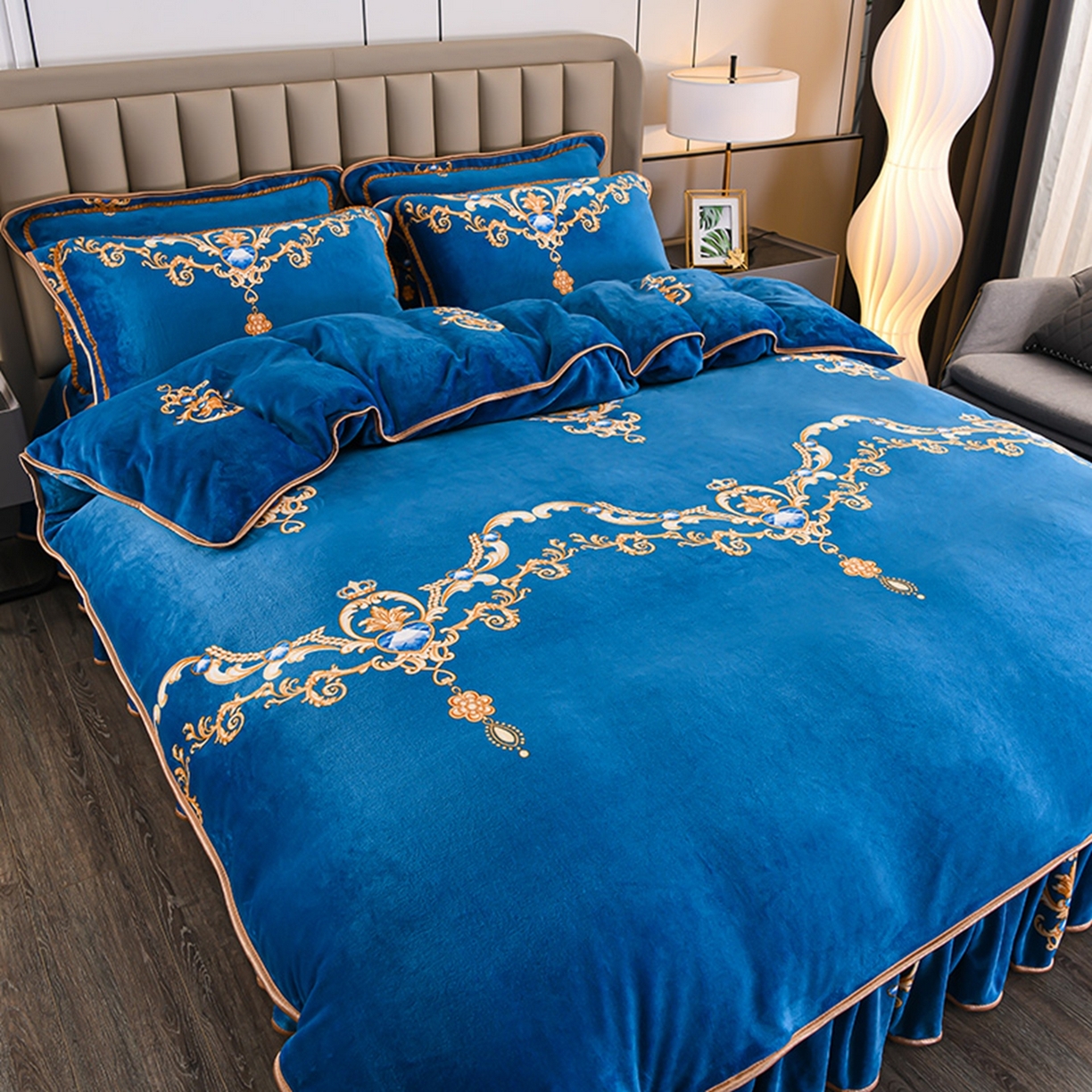 91家纺网 家纺一手货源 找家纺 梦宴 2025新款冬季牛奶绒加厚保暖床裙款法兰绒珊瑚绒四件套床上用品 盛世爱恋