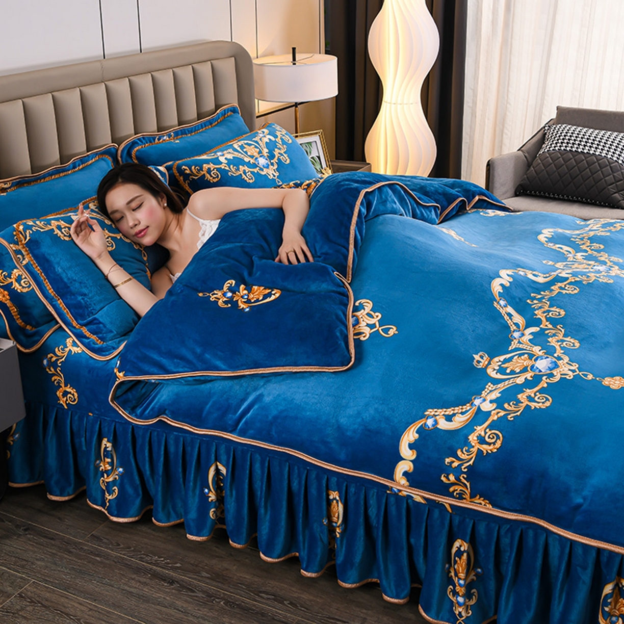 91家纺网 家纺一手货源 找家纺 梦宴 2025新款冬季牛奶绒加厚保暖床裙款法兰绒珊瑚绒四件套床上用品 盛世爱恋