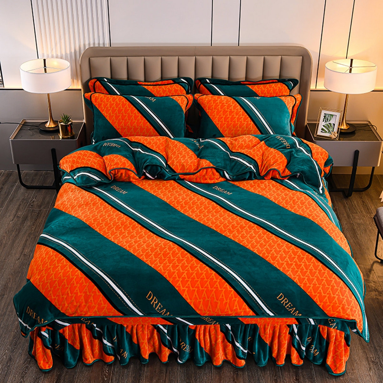 91家纺网 家纺一手货源 找家纺 梦宴 2025新款冬季牛奶绒加厚保暖床裙款法兰绒珊瑚绒四件套床上用品 快乐空间