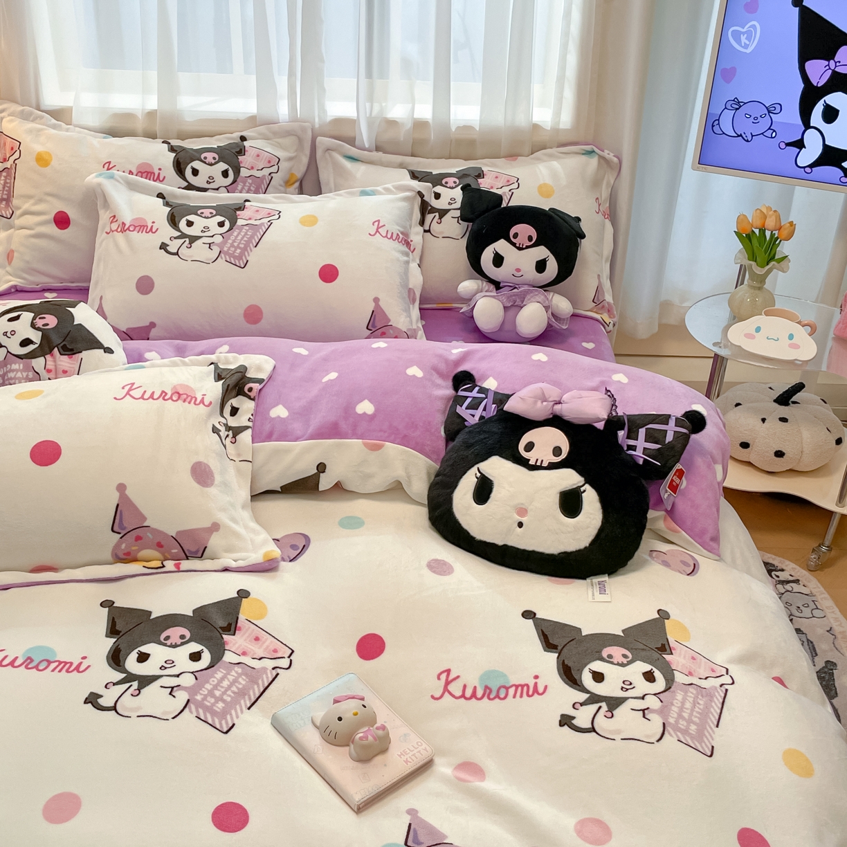91家纺网 家纺一手货源 找家纺 暮思家居 2025新款三丽鸥正版授权高克重200克加厚保暖卡通牛奶绒四件套 牛奶绒-甜甜圈库洛米